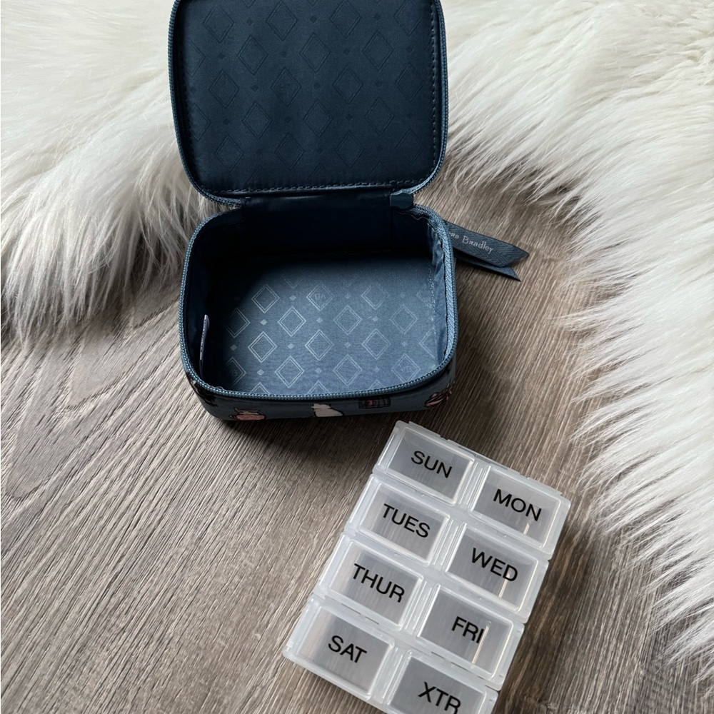 🐾 VERA BRADLEY Travel Pill case Cats Meow Pattern - Picture 4 of 5